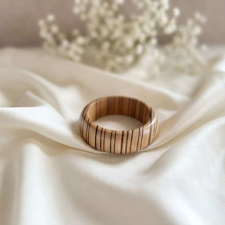 Natural Grain Sculpted Wooden Cuff