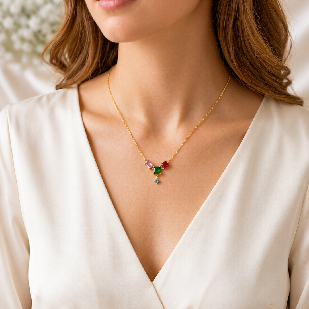Prismatic Gem Cluster Chain