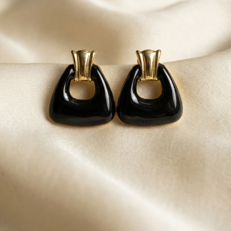 Geometric Stud